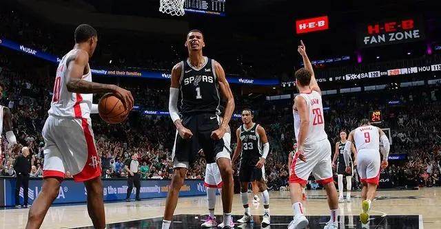 云开体育官网入口-难以定义的天纵奇才！文班亚马强势带队夺生涯首胜